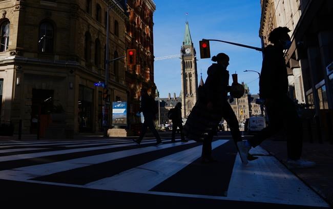 Large number of public servants in biggest departments breaking remote work rules | iNFOnews.ca Large number of public servants in biggest departments breaking remote work rules | iNFOnews.ca