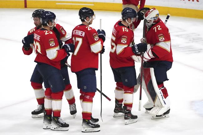 Panthers beat Oilers 4-3, take first place in Atlantic Division | iNFOnews.ca Panthers beat Oilers 4-3, take first place in Atlantic Division | iNFOnews.ca