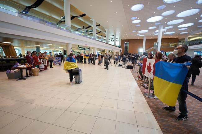 Canada extends temporary visa application window for Ukrainians | iNFOnews.ca Canada extends temporary visa application window for Ukrainians | iNFOnews.ca