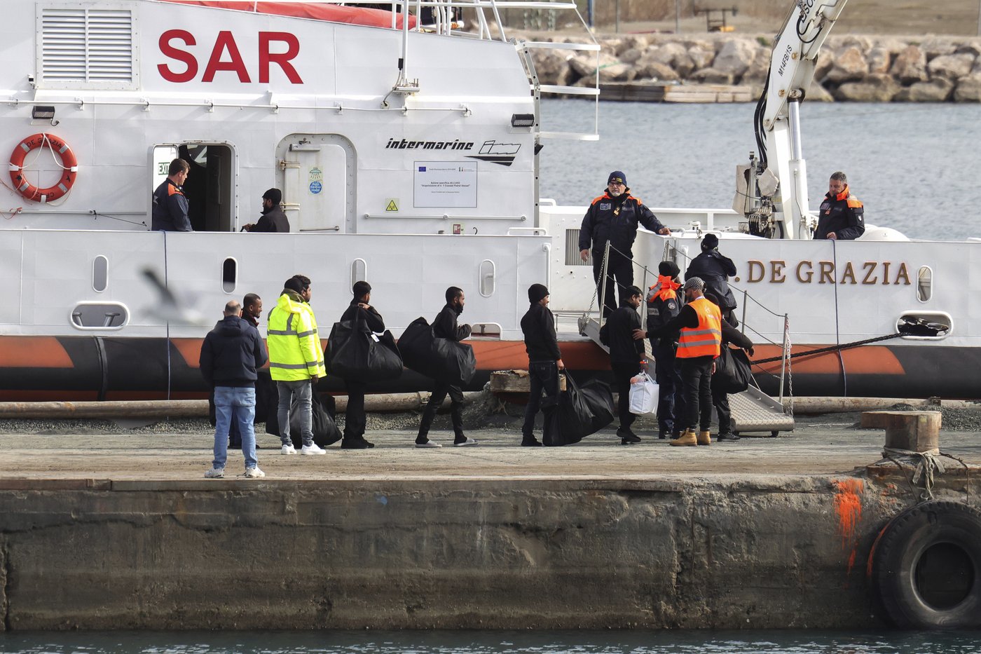 Italy takes back 43 migrants it planned to process in Albania in 3rd failed attempt to keep them out | iNFOnews.ca