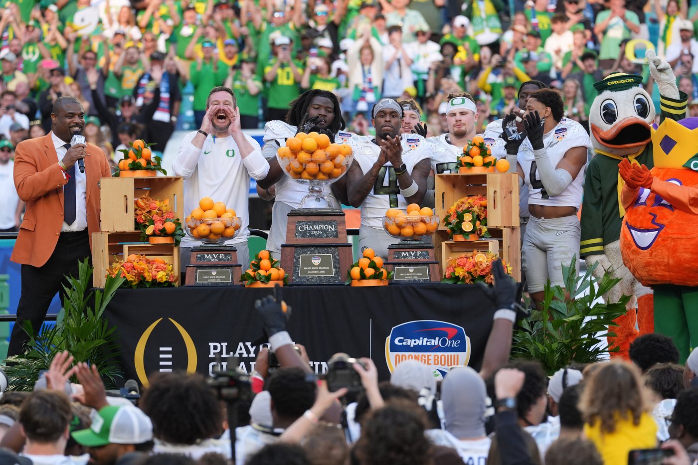 Defense carries the day for Oregon, as Ducks move into CFP semifinals by topping Texas Tech 23-0 | iNFOnews.ca
