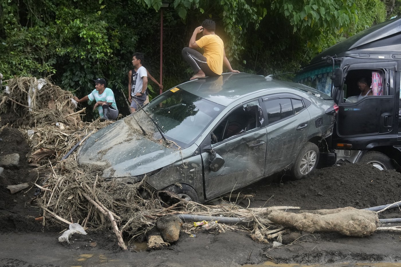 At least 115 dead and missing in massive flooding and landslides in Philippines | iNFOnews.ca At least 115 dead and missing in massive flooding and landslides in Philippines | iNFOnews.ca