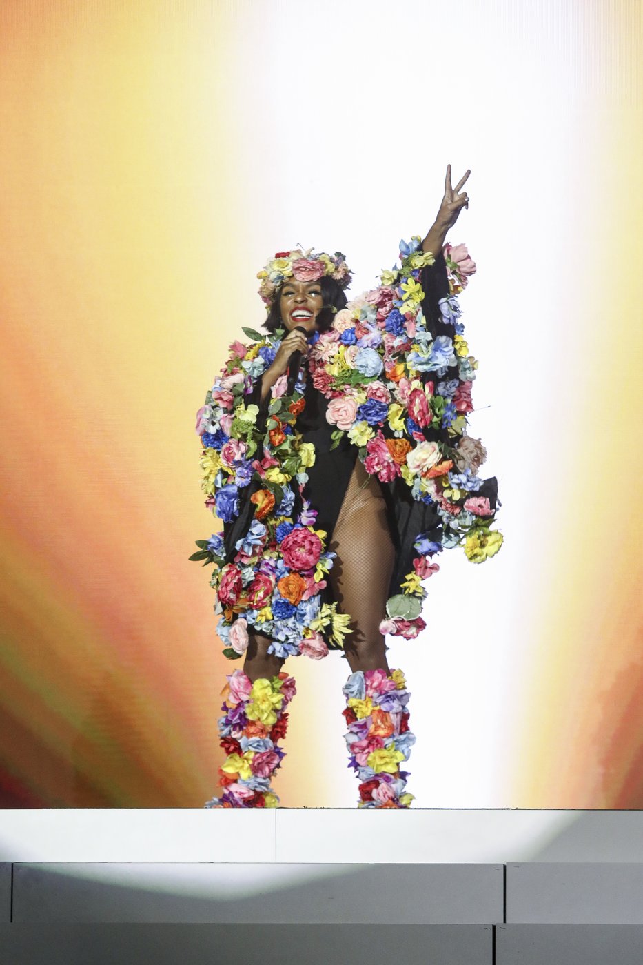 Queer women rule pop, at All Things Go and in the current cultural zeitgeist | iNFOnews.ca