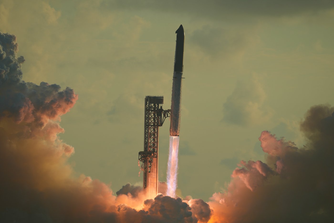 SpaceX's supersized Starship launches into orbit for the first time but flight ends early | iNFOnews.ca SpaceX's supersized Starship launches into orbit for the first time but flight ends early | iNFOnews.ca