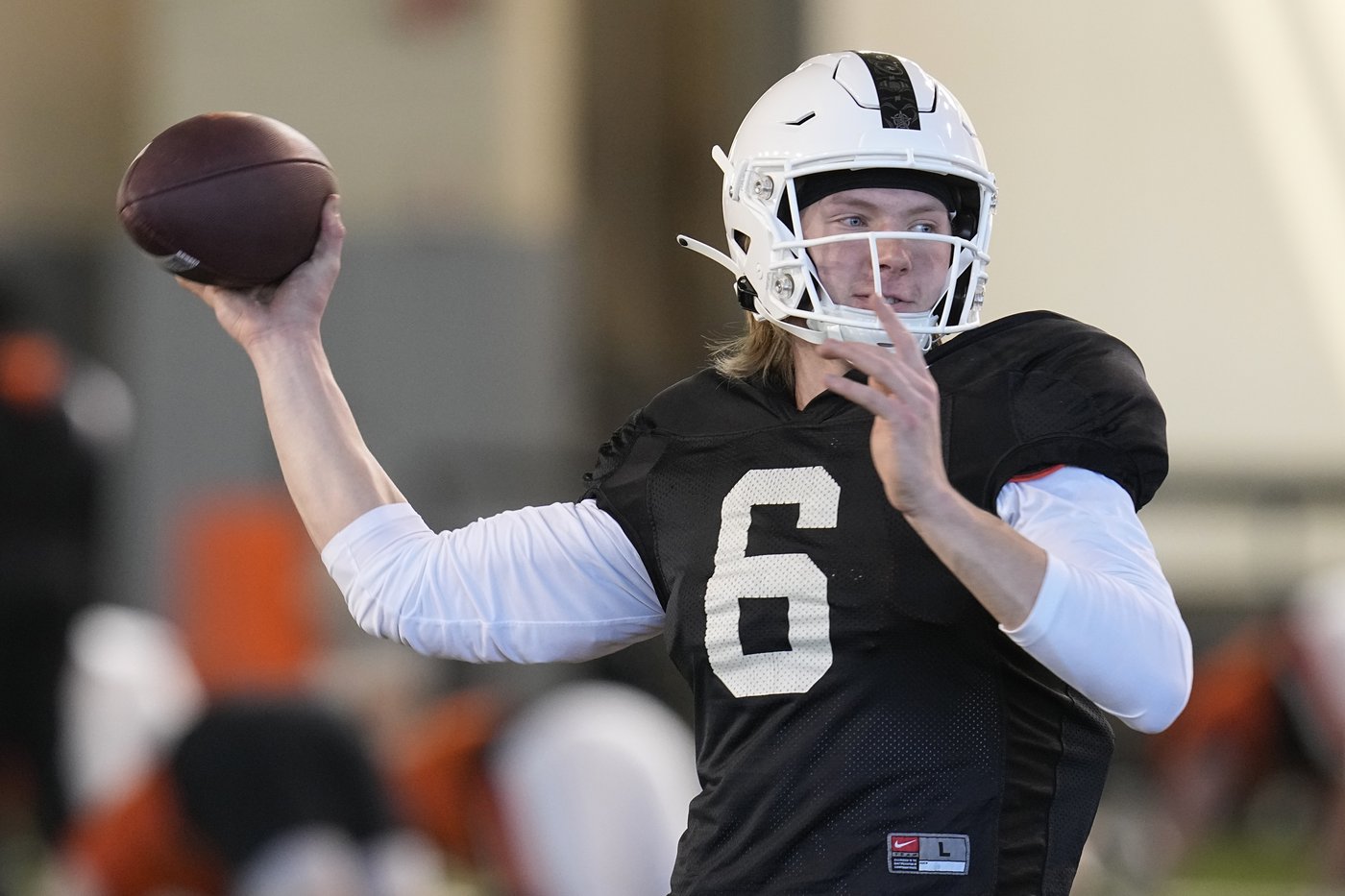Oklahoma State coach Mike Gundy stays cool as Cowboys face uncertainty with new players and coaches | iNFOnews.ca Oklahoma State coach Mike Gundy stays cool as Cowboys face uncertainty with new players and coaches | iNFOnews.ca
