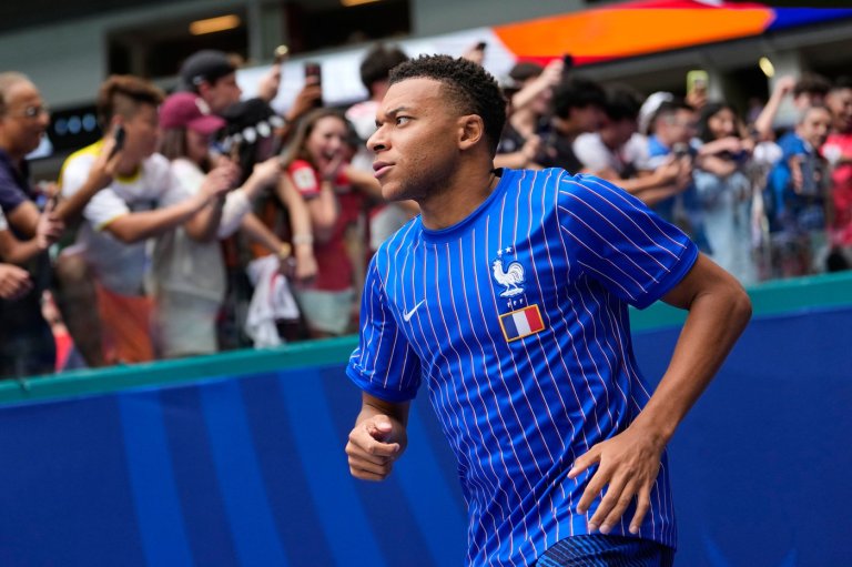 Mbappé starts for France in third-place match vs. England, while Kane and Bellingham sit | iNFOnews.ca