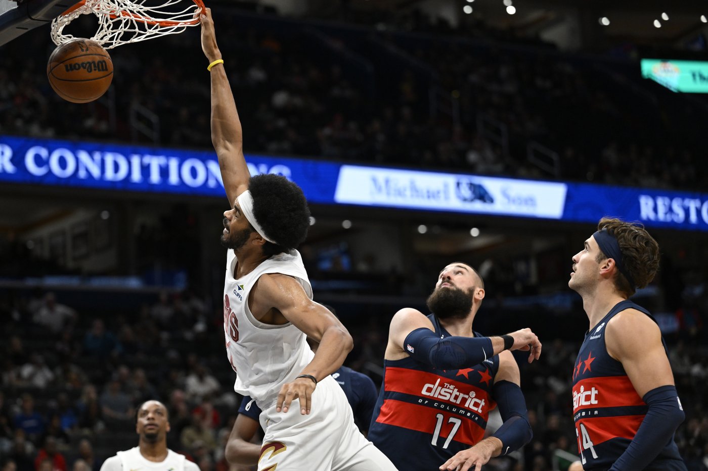 Mitchell, Allen lead Cavaliers to efficient 135-116 win over Wizards | iNFOnews.ca Mitchell, Allen lead Cavaliers to efficient 135-116 win over Wizards | iNFOnews.ca