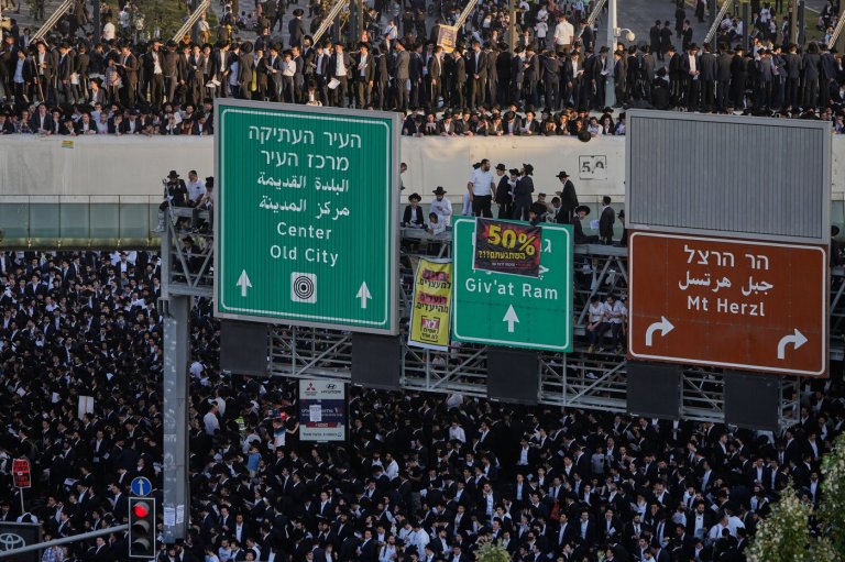 Photos show thousands of ultra-Orthodox men protesting military draft shut down Jerusalem | iNFOnews.ca Photos show thousands of ultra-Orthodox men protesting military draft shut down Jerusalem | iNFOnews.ca