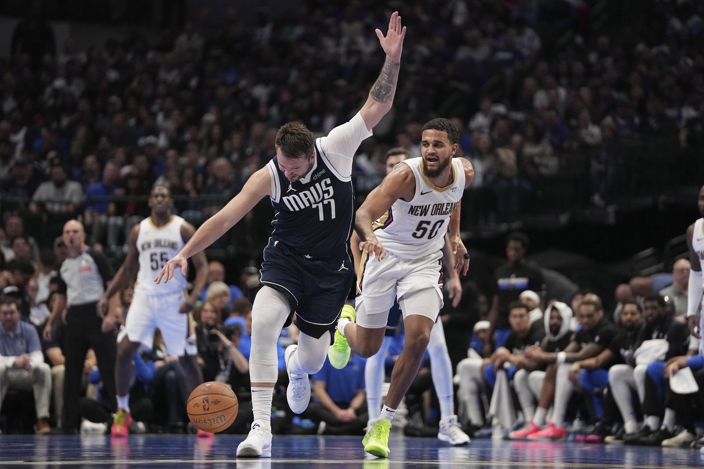 Luka Doncic returns from injury to score 26 points as Mavericks top the Pelicans 132-91 | iNFOnews.ca
