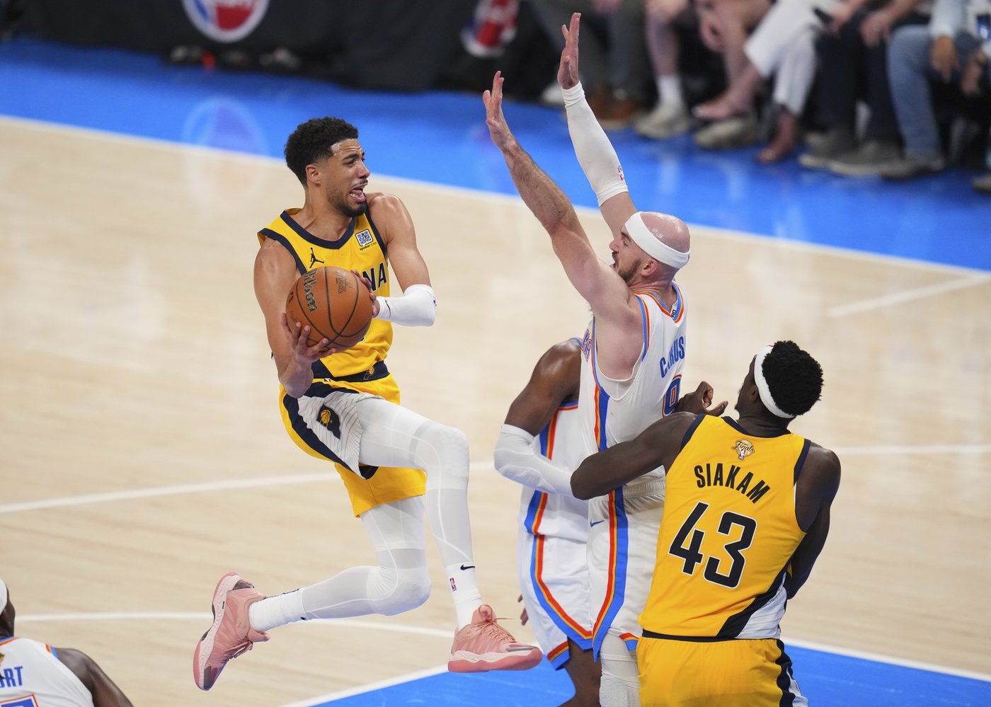 NBA Finals: Haliburton caps huge rally with winning jumper as Pacers stun Thunder 111-110 in Game 1 | iNFOnews.ca