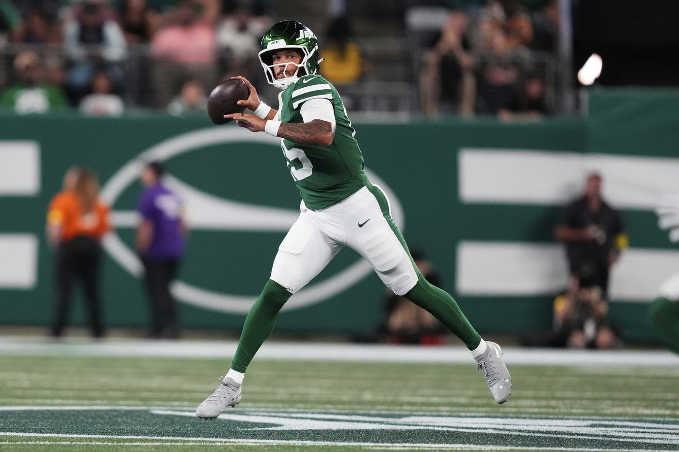McCord and the Eagles hold off Jets 19-17 in preseason finale | iNFOnews.ca