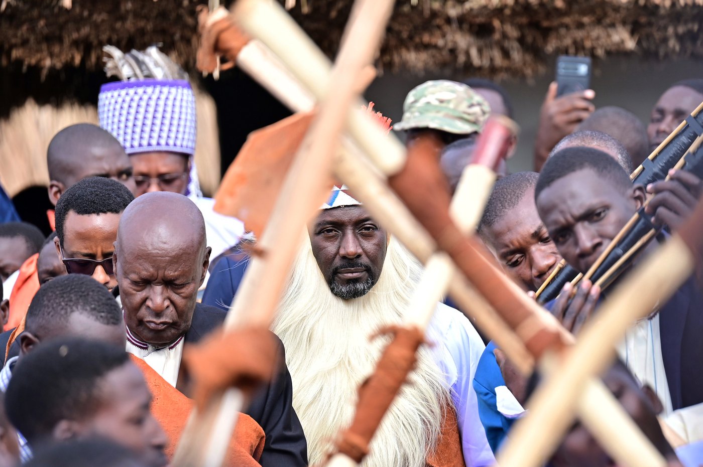 A TV journalist is crowned king of a traditional monarchy in Uganda | iNFOnews.ca A TV journalist is crowned king of a traditional monarchy in Uganda | iNFOnews.ca