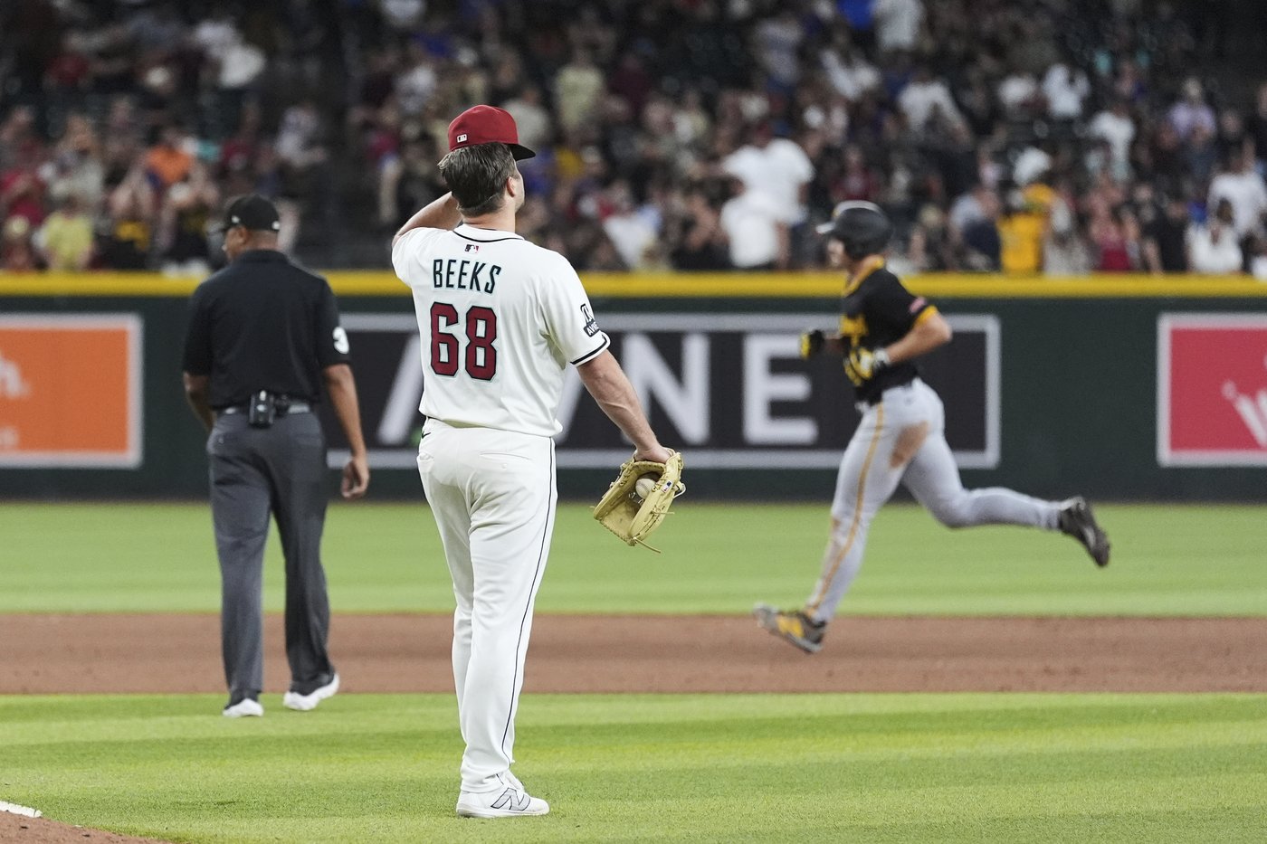 D-backs manager Torey Lovullo turns to his 92-year-old mom for advice amid team's slump | iNFOnews.ca D-backs manager Torey Lovullo turns to his 92-year-old mom for advice amid team's slump | iNFOnews.ca