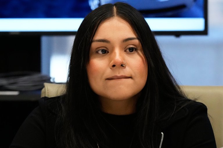 US citizen who was shot by immigration agent in Chicago files lawsuit alleging he fired from behind | iNFOnews.ca
