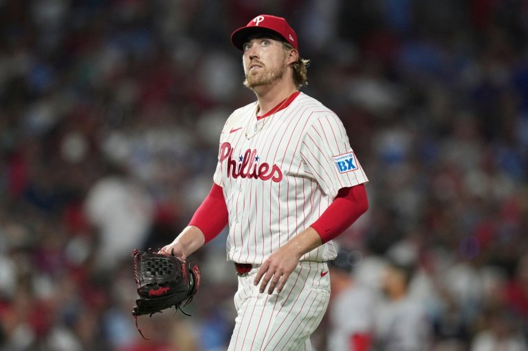 Phillies reliever Daniel Robert goes on injured list with forearm strain | iNFOnews.ca