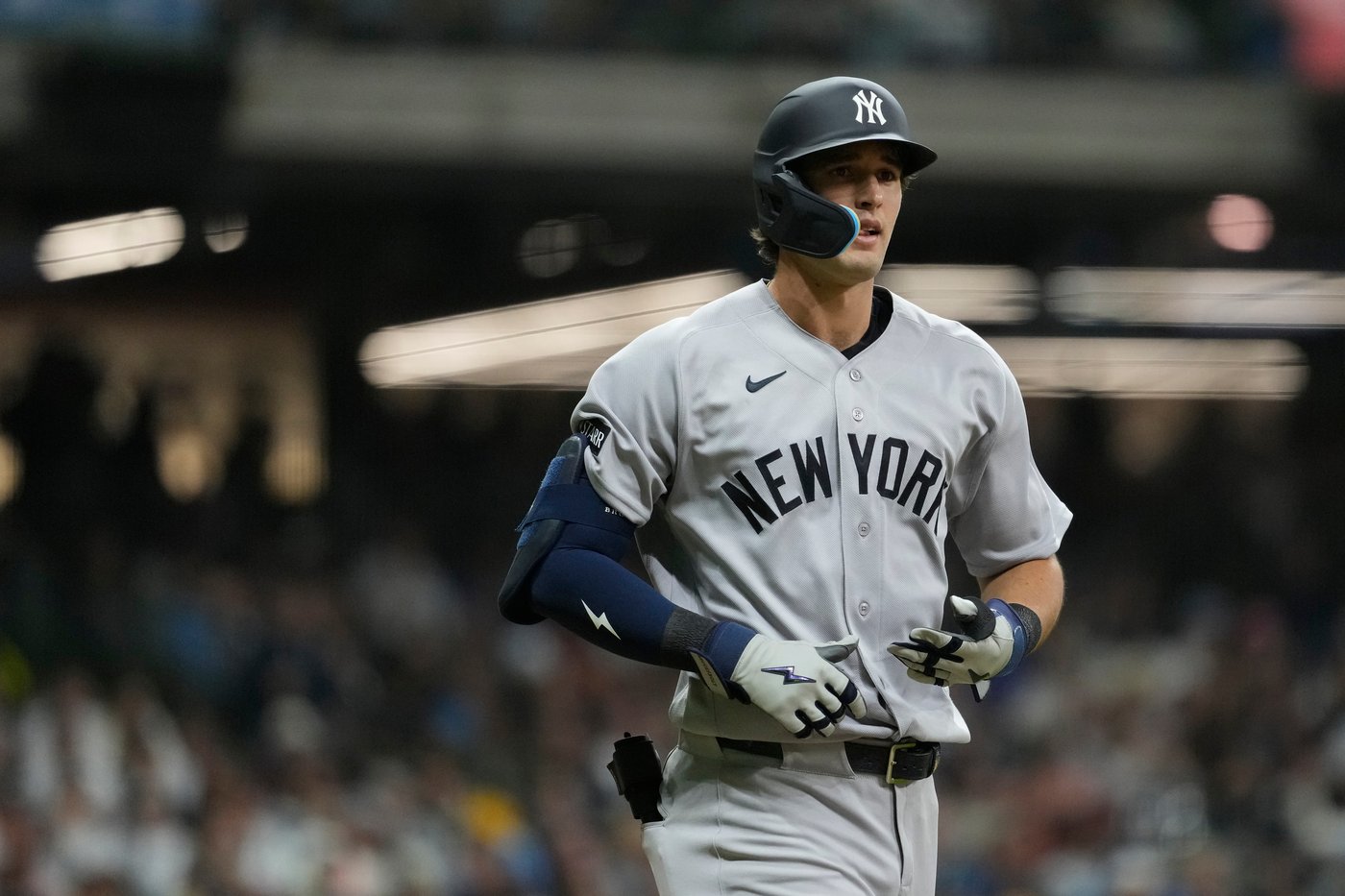 Spencer Jones makes his MLB debut and gives Yankees lineup one more 6-foot-7 slugger | iNFOnews.ca