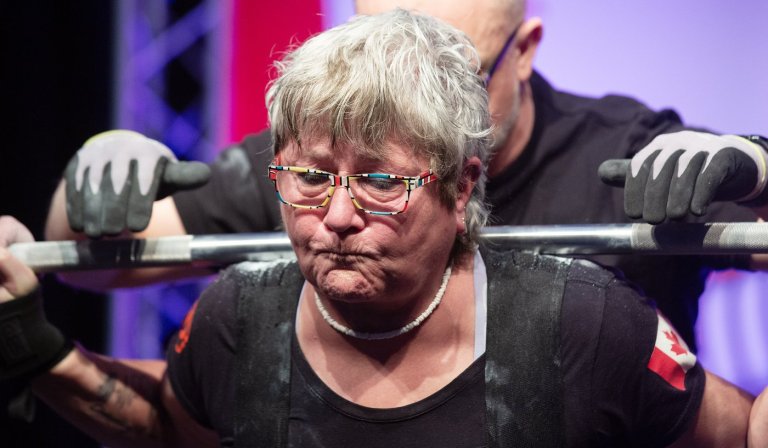 Record-smashing powerlifter, 68, says she lives for the 'clang' of the weights | iNFOnews.ca