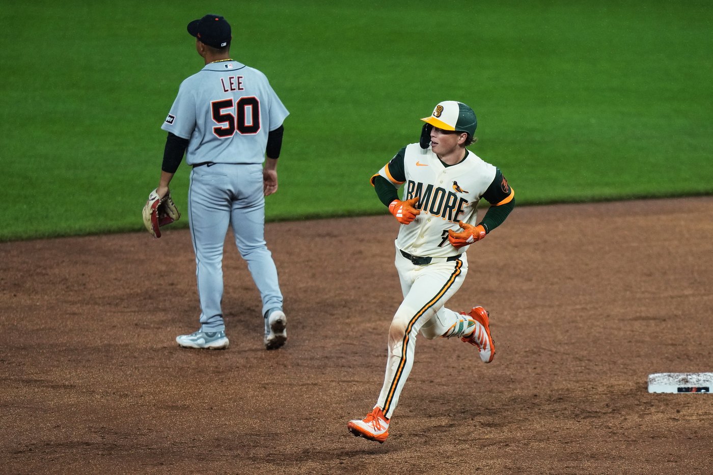 Jackson Holliday’s odd 337-foot homer sneaks under the foul pole in Orioles’ 7-4 win | iNFOnews.ca