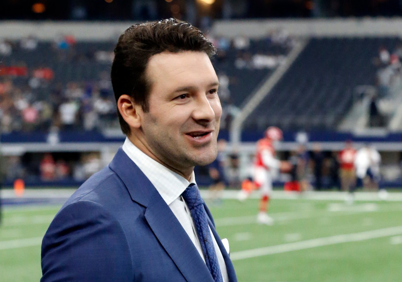 CBS announces Tony Romo's permanent exit following arrest for operating a vehicle while intoxicated | iNFOnews.ca