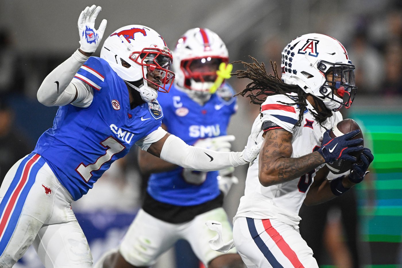 Jennings throws for 278 yards to lead SMU to 24-19 Holiday Bowl win over No. 21 Arizona | iNFOnews.ca