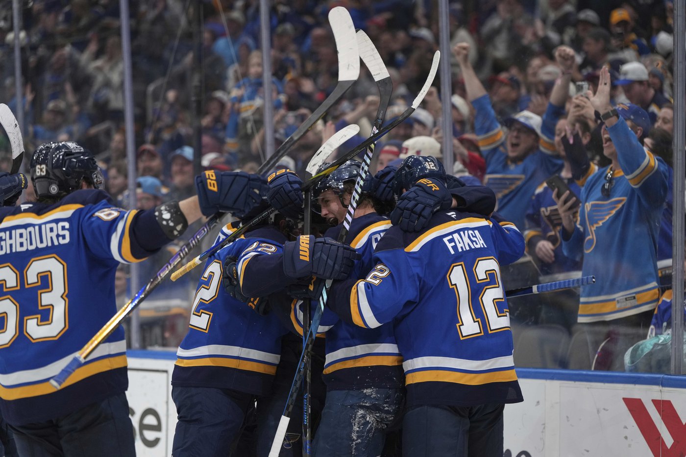 Broberg scores in OT to lift Blues over Canucks 4-3 for 4th straight win | iNFOnews.ca Broberg scores in OT to lift Blues over Canucks 4-3 for 4th straight win | iNFOnews.ca