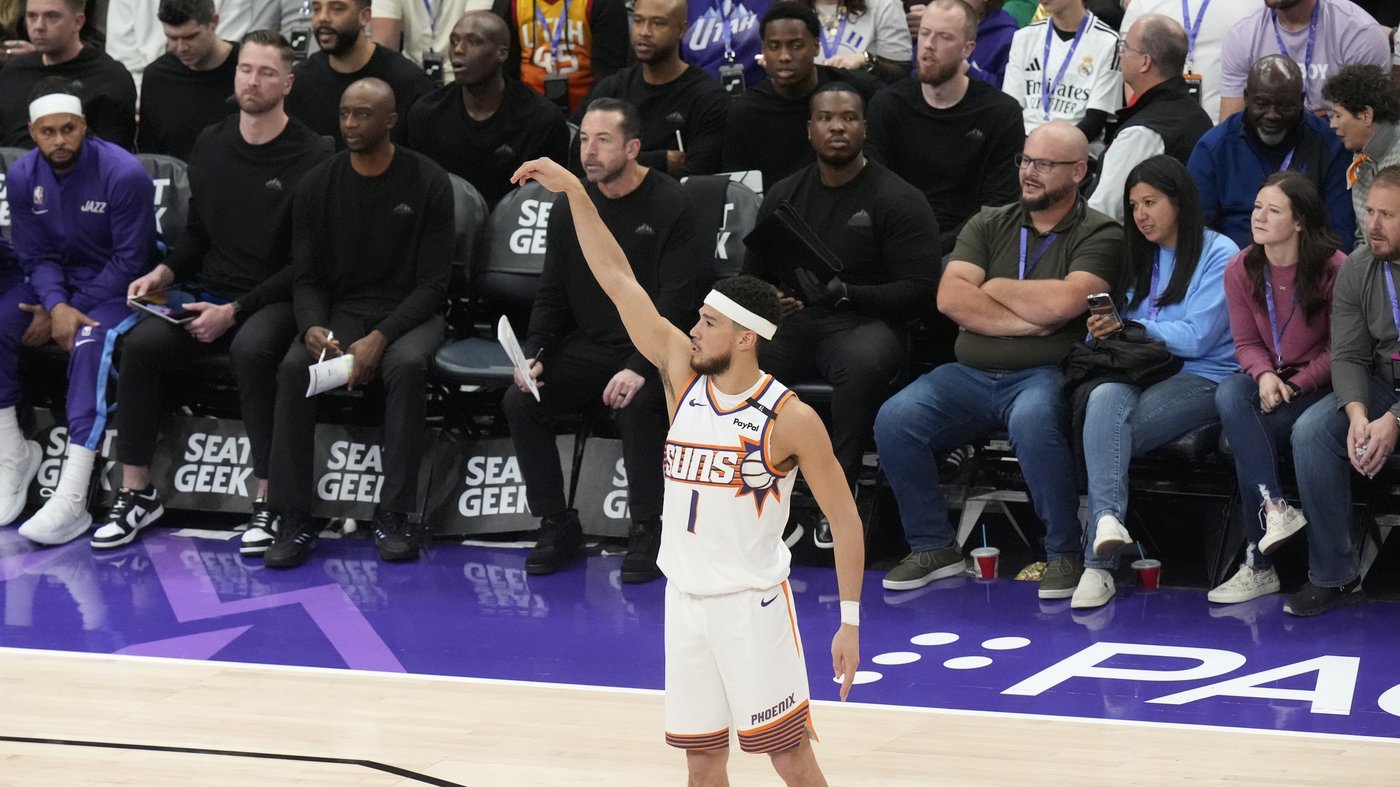 Devin Booker and Kevin Durant lead the Suns past the Jazz, 134-126 | iNFOnews.ca