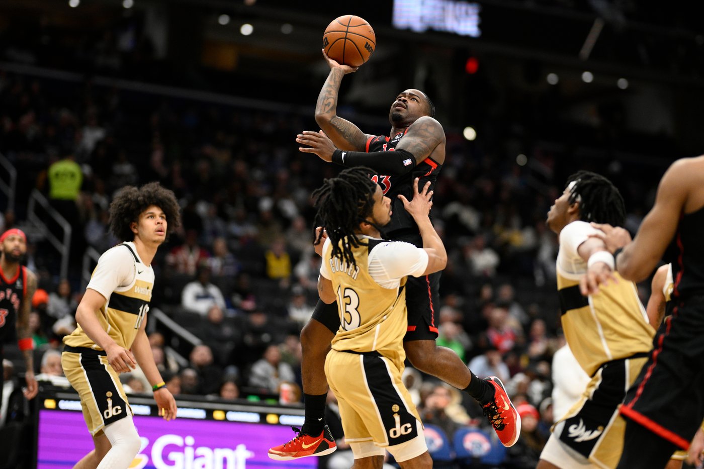 Raptors take control in second half, hand Wizards fourth straight loss in 134-125 decision | iNFOnews.ca Raptors take control in second half, hand Wizards fourth straight loss in 134-125 decision | iNFOnews.ca