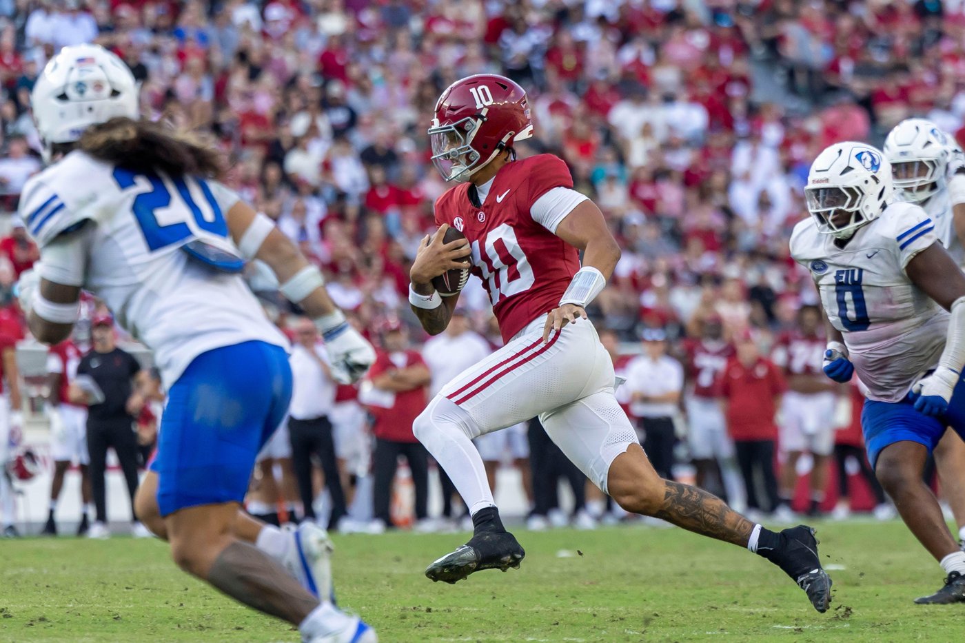 No. 10 Alabama hopes to control noise, emotions and Auburn's defense in the Iron Bowl | iNFOnews.ca
