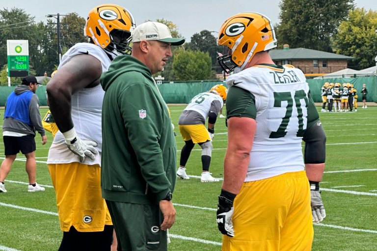 Packers' offensive line shuffle continues with Banks and Monk getting ruled out for Buccaneers game | iNFOnews.ca