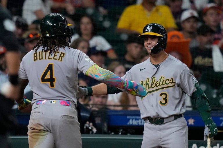 Athletics rally with a 3-run 8th inning to beat the Astros 4-3, snapping a 5-game skid | iNFOnews.ca