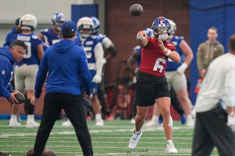 Jaxson Dart says he's 'not like Tim Tebow,' but the Giants QB has worked to get leaner | iNFOnews.ca