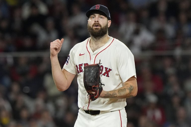 Red Sox pitcher Lucas Giolito to miss Wild Card Series vs. Yankees because of elbow injury | iNFOnews.ca