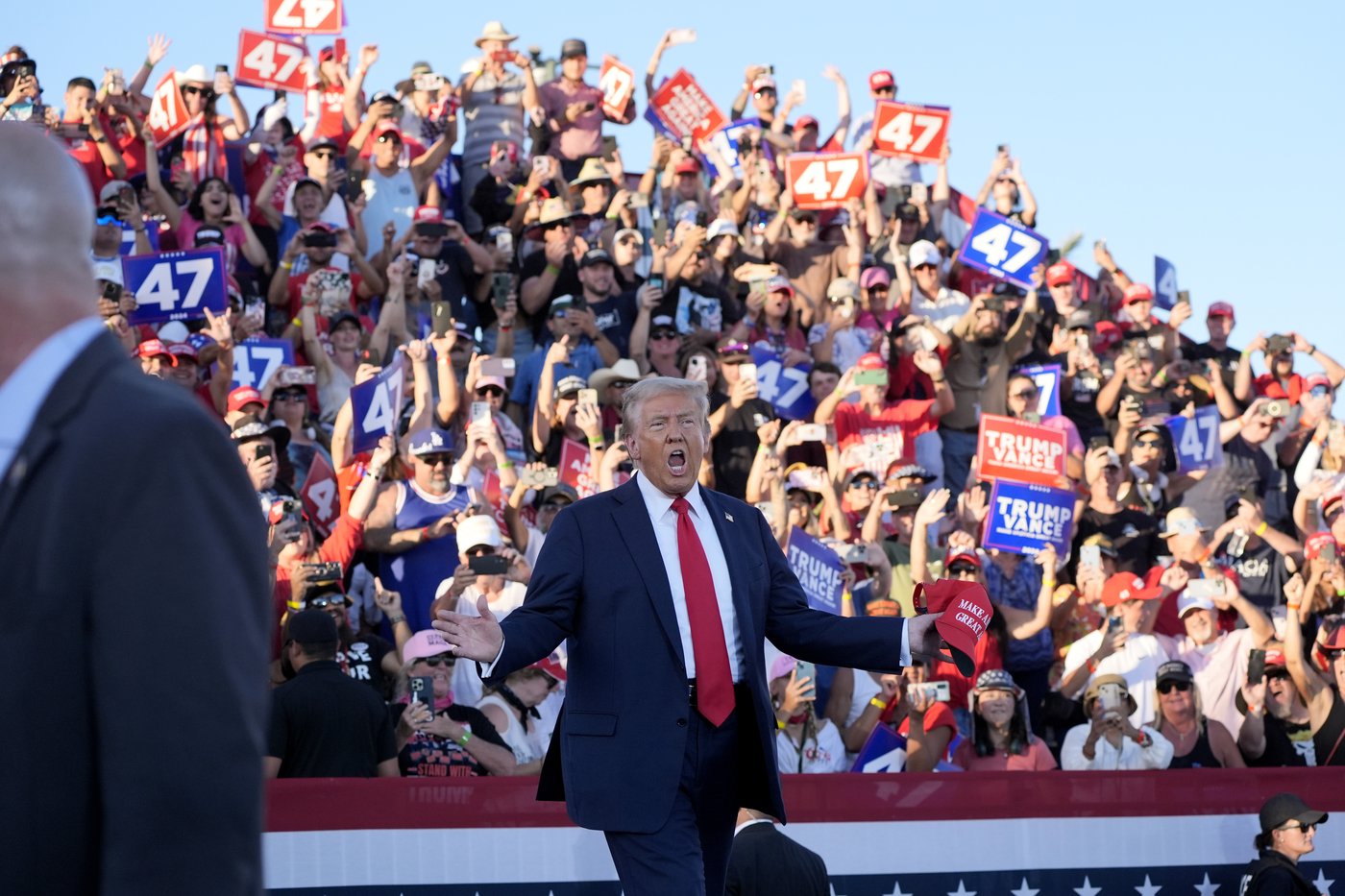Donald Trump holds a rally in California, a state he's almost certain to lose | iNFOnews.ca