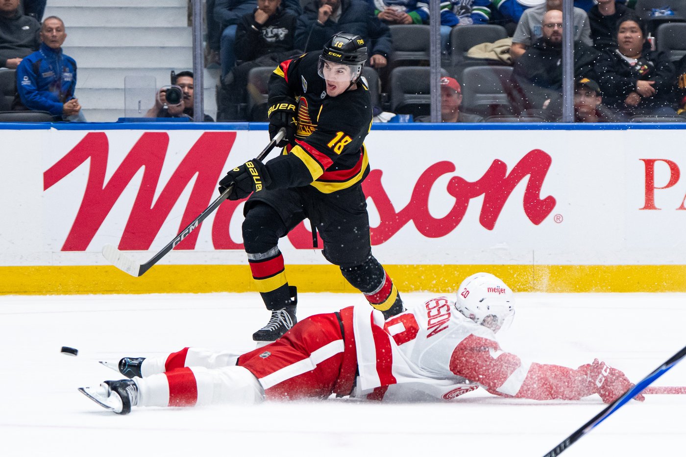 'It's embarrassing': Vancouver Canucks' offence sputtering in extended skid | iNFOnews.ca