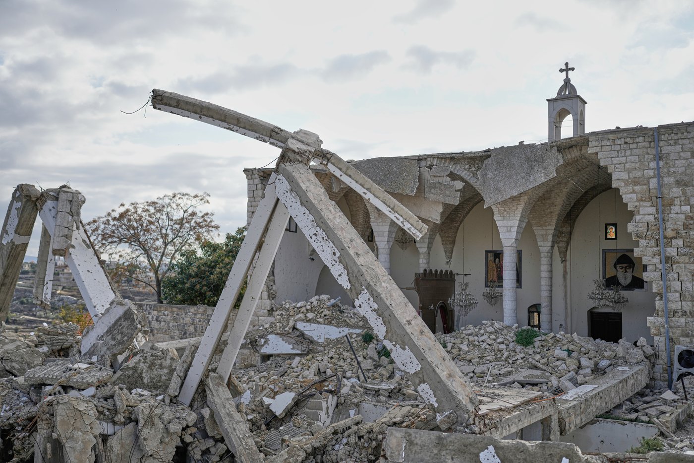 Pope Leo XIV's visit rekindles hope in war- and crisis-battered Lebanon | iNFOnews.ca Pope Leo XIV's visit rekindles hope in war- and crisis-battered Lebanon | iNFOnews.ca