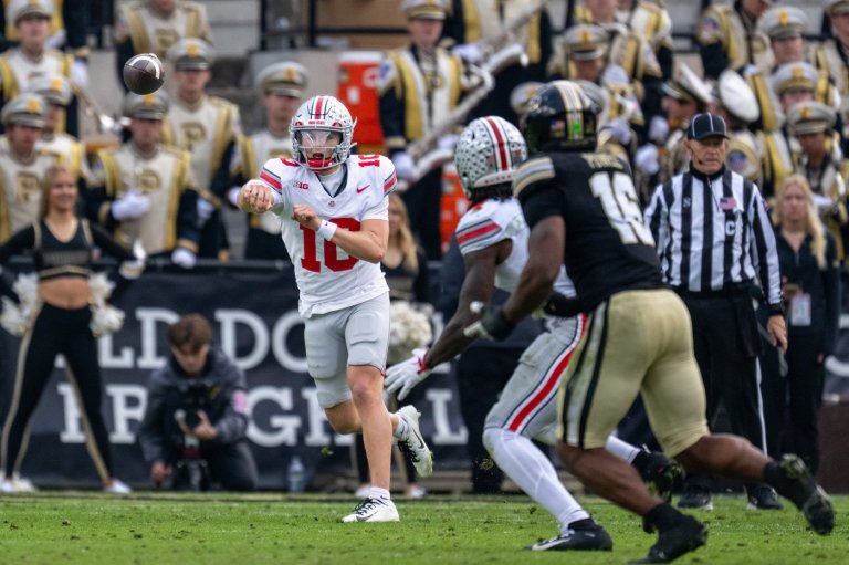 Ohio State stays atop the CFP rankings; Indiana stays at 2, followed by Texas A&M | iNFOnews.ca