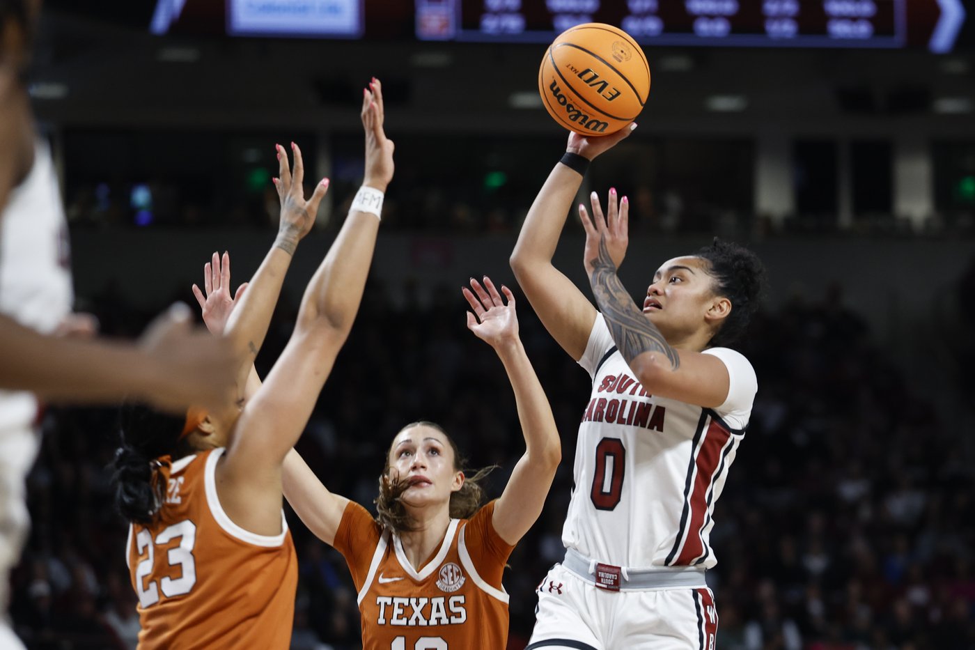 No. 2 South Carolina puts clamps on Madison Booker, routs No. 5 Texas 67-50 for 11th straight win | iNFOnews.ca No. 2 South Carolina puts clamps on Madison Booker, routs No. 5 Texas 67-50 for 11th straight win | iNFOnews.ca