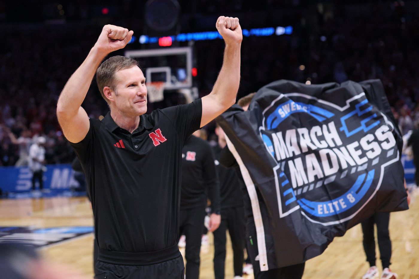 Big Red bandwagon cranks up the RVs for Nebraska's Sweet 16 showdown with Iowa in Houston | iNFOnews.ca