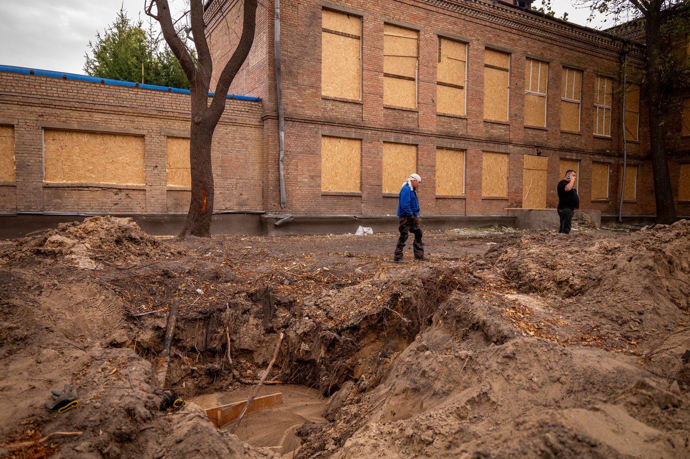 Round-the-clock Russian attacks disrupt daily life and exhaust Kyiv residents, in photos | iNFOnews.ca