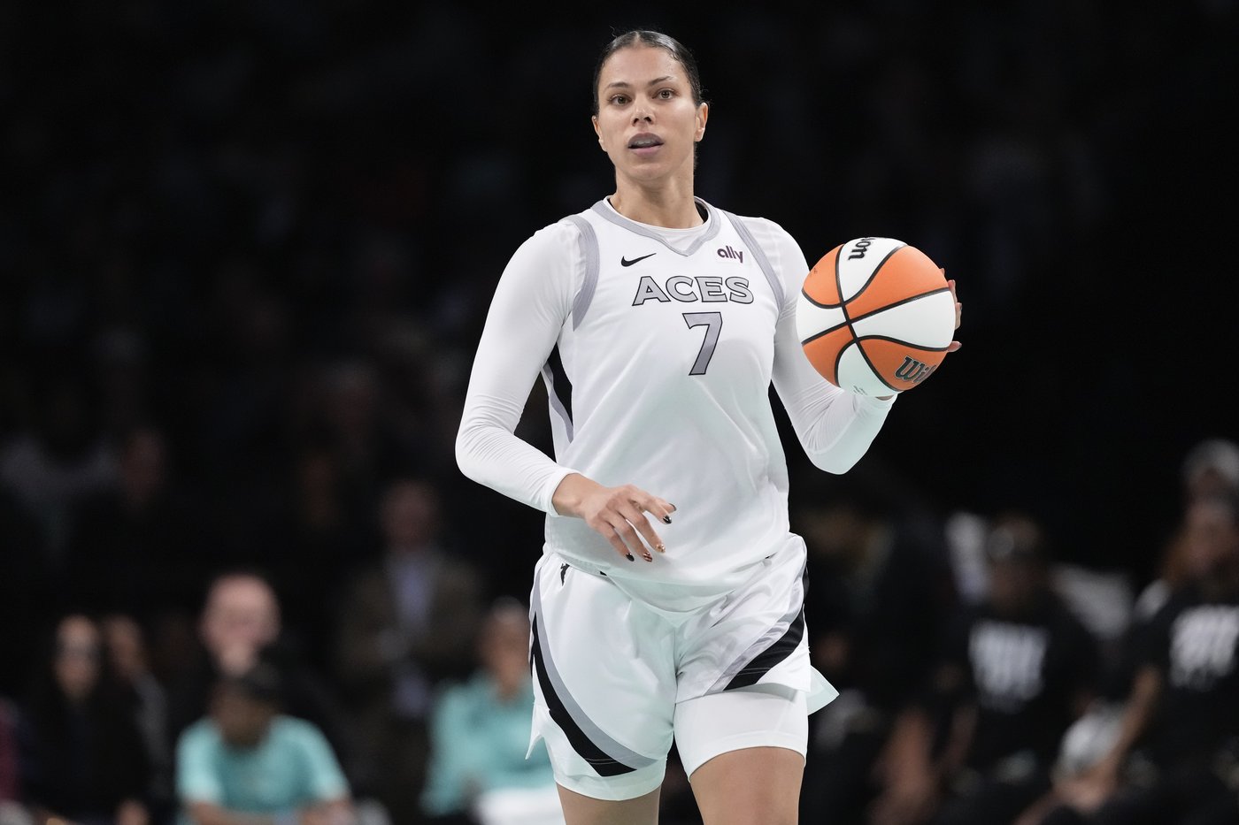 Alysha Clark gets chance to play close to home by joining Athletes Unlimited | iNFOnews.ca