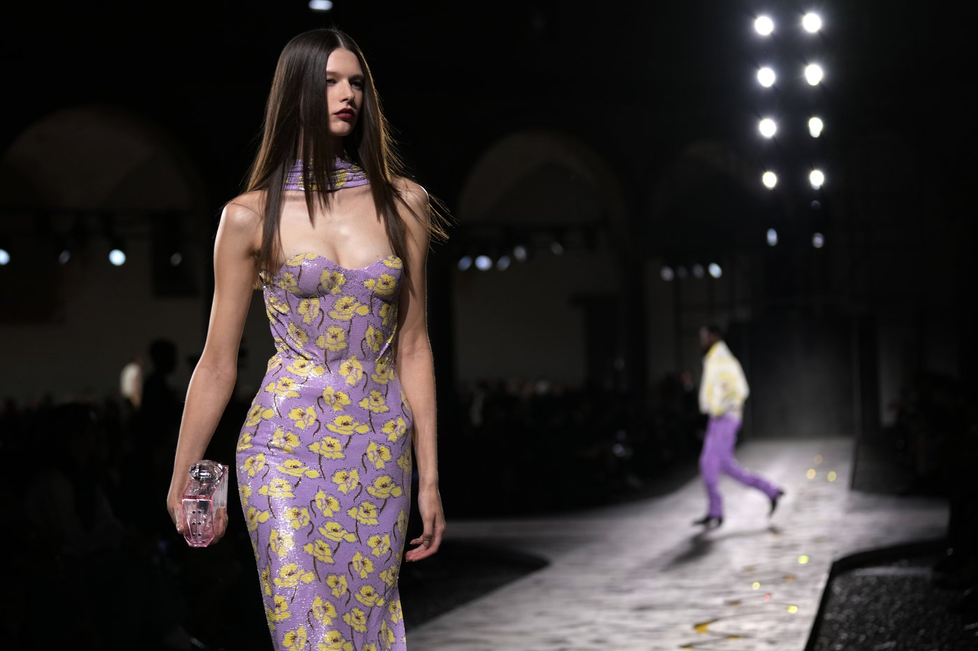 Gucci touts 'casual grandeur,' Tod's focuses on Artisanal Intelligence and Versace plays it safe | iNFOnews.ca