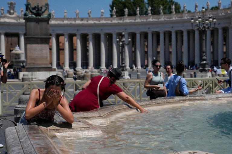 France records around 1,000 additional deaths as extreme heat sets European records | iNFOnews.ca