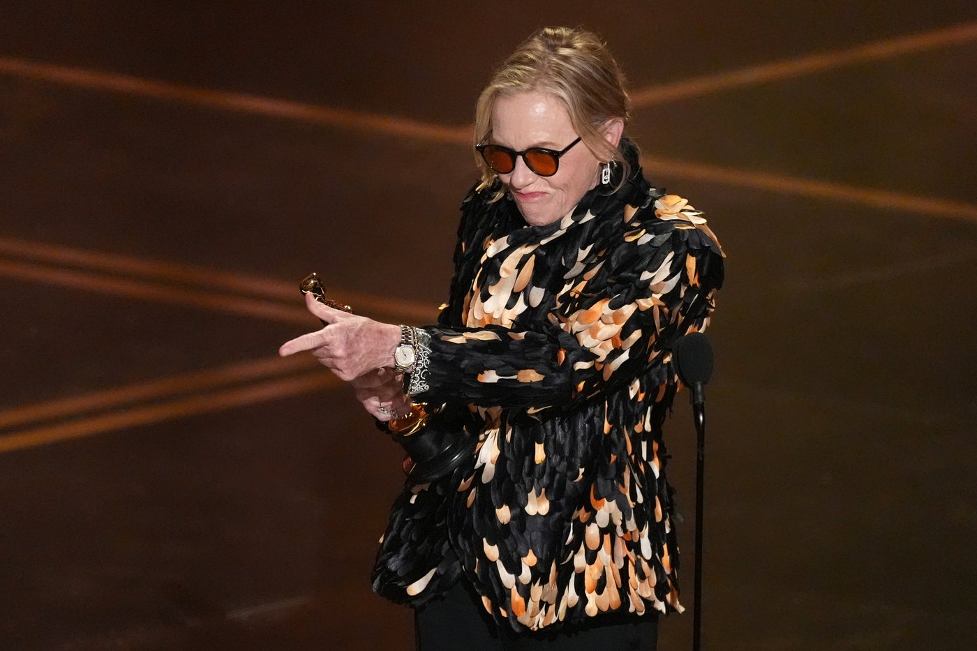 Amy Madigan wins Oscar for best supporting actress in ‘Weapons,’ 40 years after last nomination | iNFOnews.ca