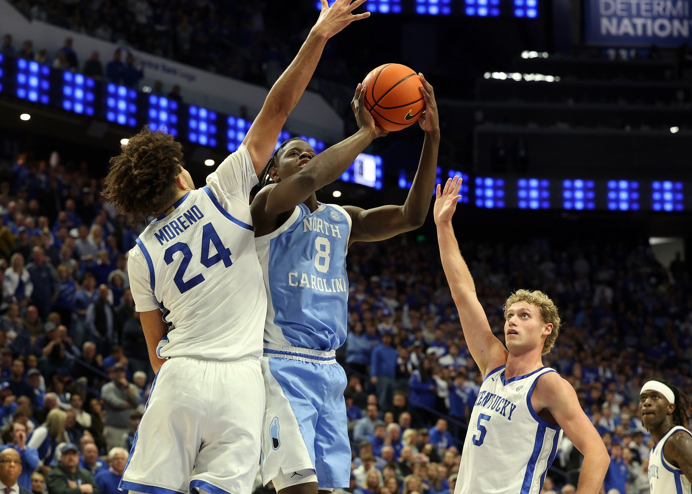 Dixon delivers late as No. 16 North Carolina wins 67-64 at No. 18 Kentucky | iNFOnews.ca