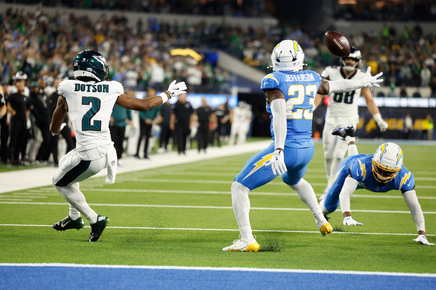 Chargers' Dicker kicks winning field goal, Jefferson's interception seals 22-19 OT win over Eagles | iNFOnews.ca