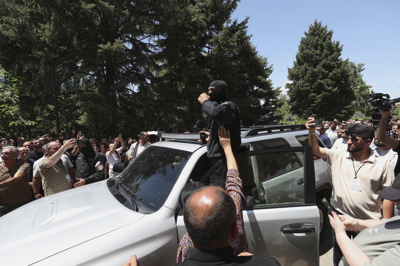 Armenia arrests another top cleric over an alleged coup plot | iNFOnews.ca Armenia arrests another top cleric over an alleged coup plot | iNFOnews.ca