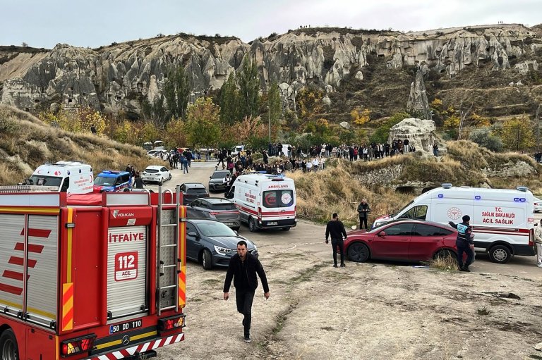 A rock formation collapse in Turkey's touristic Cappadocia region kills at least 2 | iNFOnews.ca