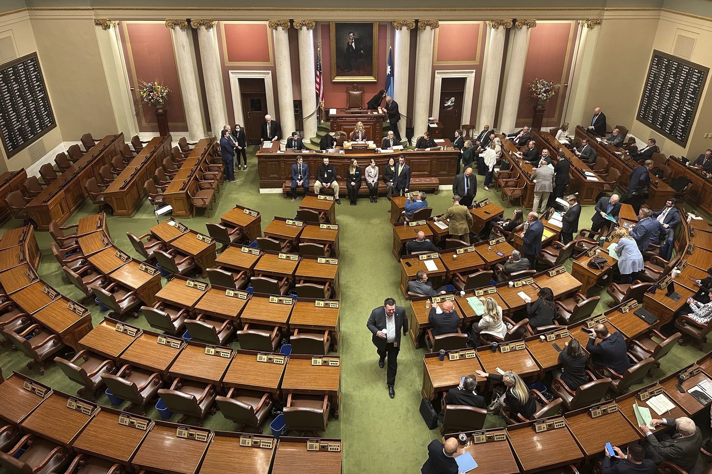 Minnesota Democrats ask state Supreme Court to resolve state House power struggle | iNFOnews.ca Minnesota Democrats ask state Supreme Court to resolve state House power struggle | iNFOnews.ca