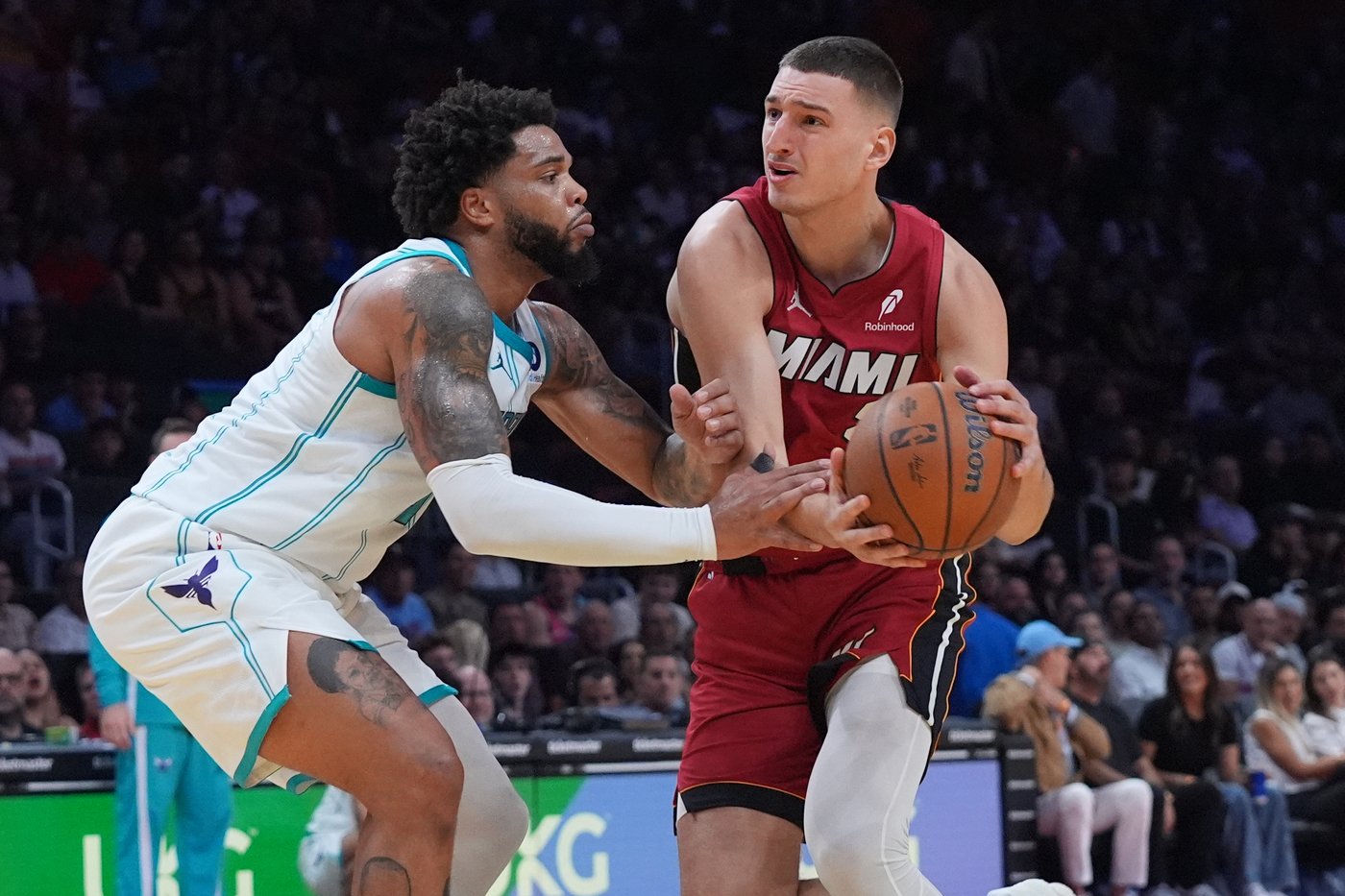 Powell scores 25, Heat start fast and run away from Hornets in NBA Cup, 126-108 | iNFOnews.ca