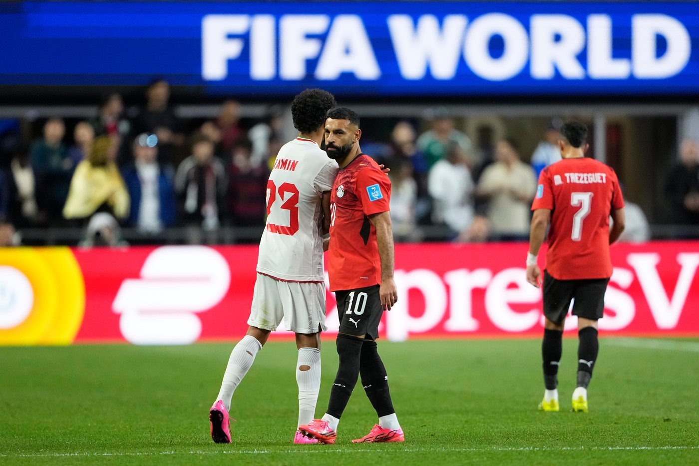 Egypt star Mohamed Salah leaves 1-1 World Cup draw with Iran due to left knee injury | iNFOnews.ca Egypt star Mohamed Salah leaves 1-1 World Cup draw with Iran due to left knee injury | iNFOnews.ca